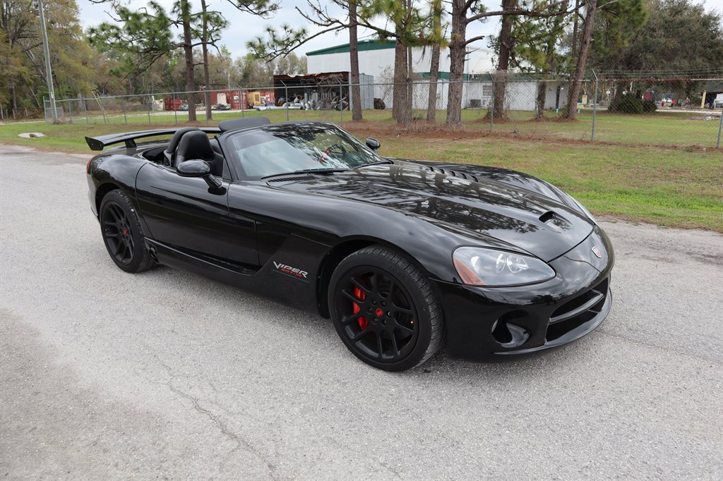 2004 Dodge Viper