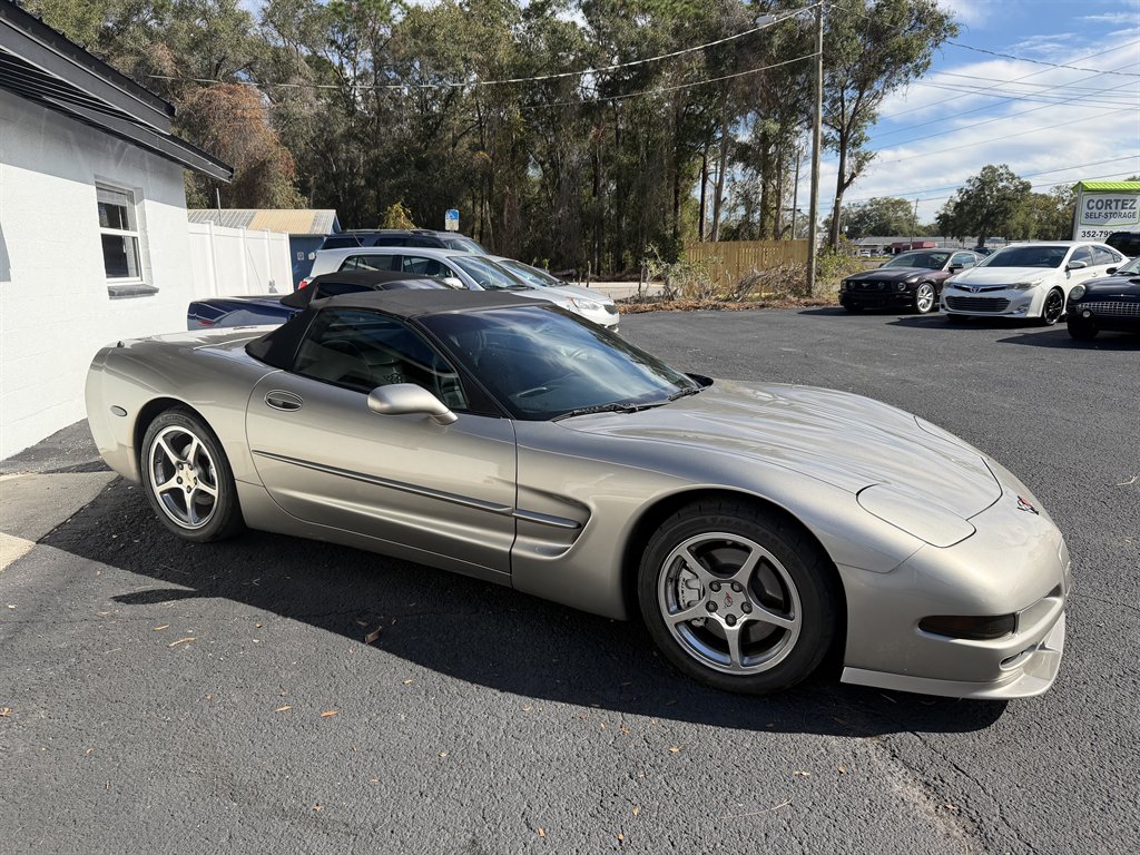 2001 Chevrolet Corvette Base's photo