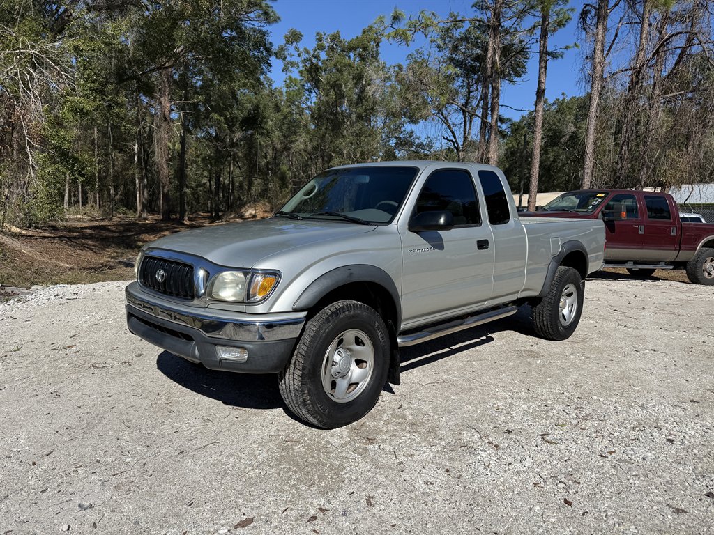 2004 Toyota Tacoma Base's photo