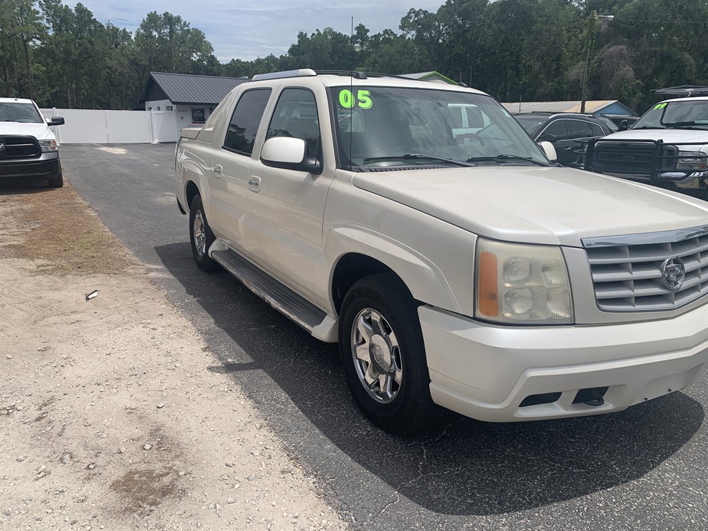 2005 Cadillac Escalade EXT -'s photo