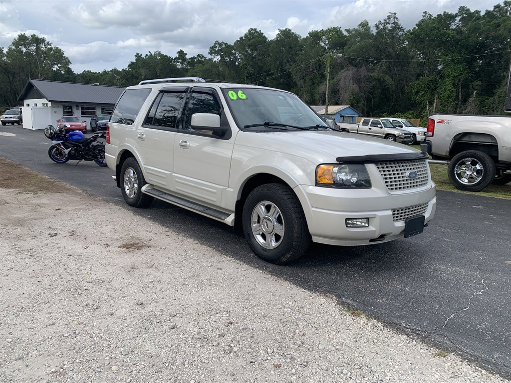 2006 Ford Expedition's photo