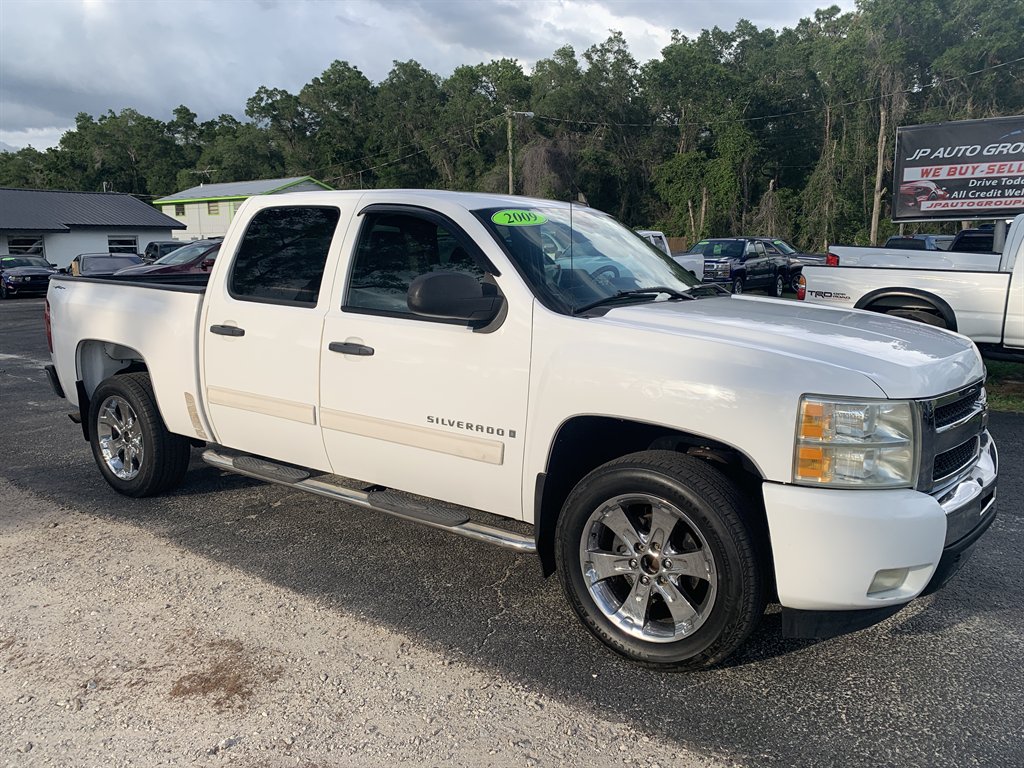 2009 Chevrolet Silverado 1500 1LT Crew Cab's photo