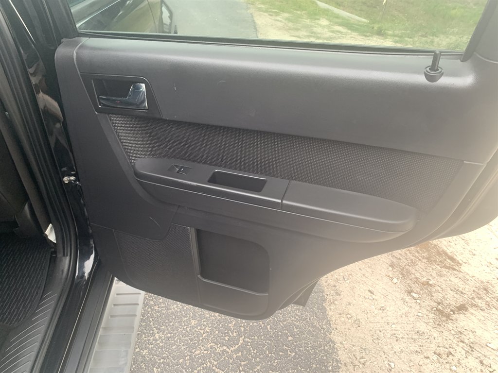 2010 Ford Escape Limited - Photo 20