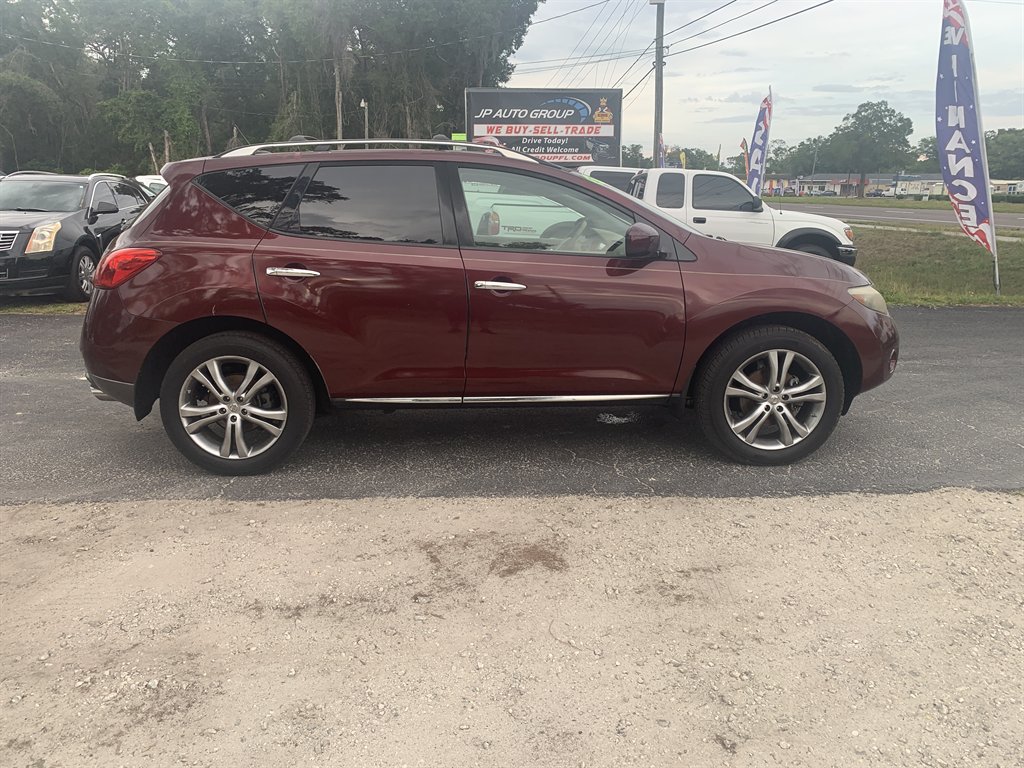 2010 Nissan Murano LE 2WD's photo