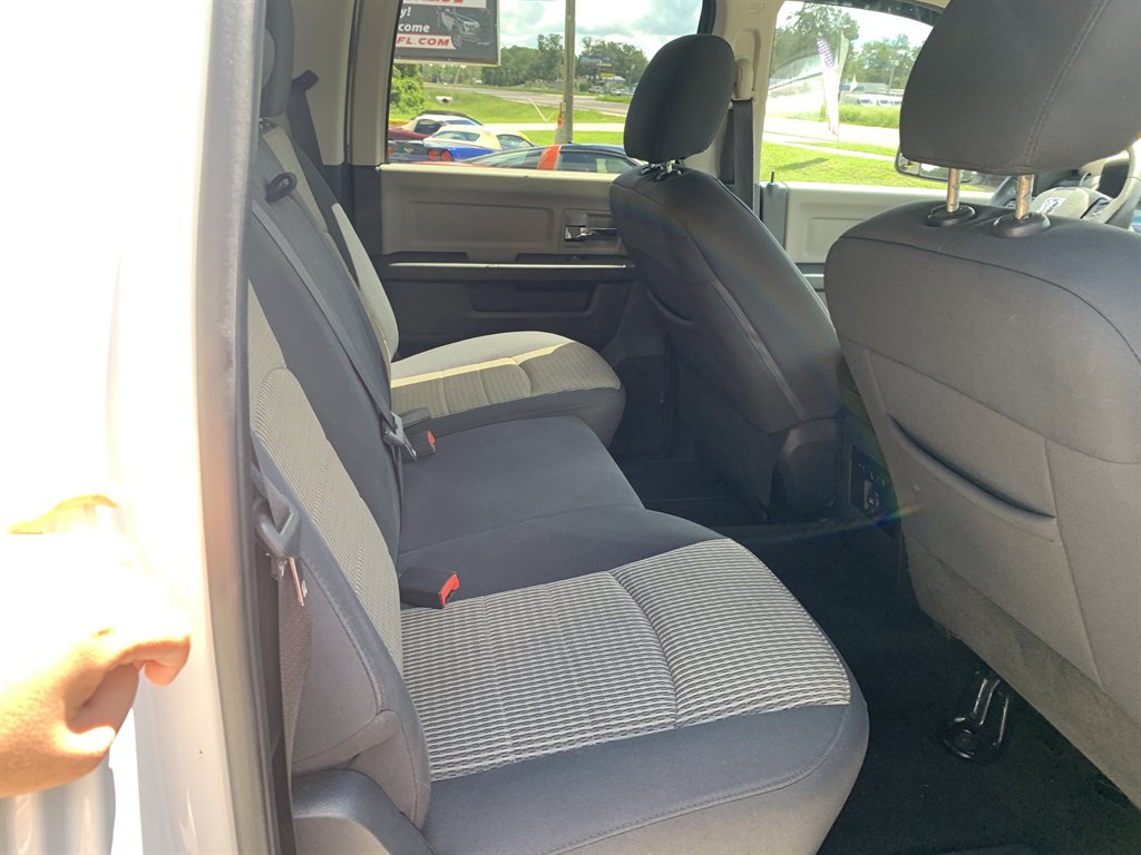 2012 RAM Ram 3500 Pickup SLT - Photo 18