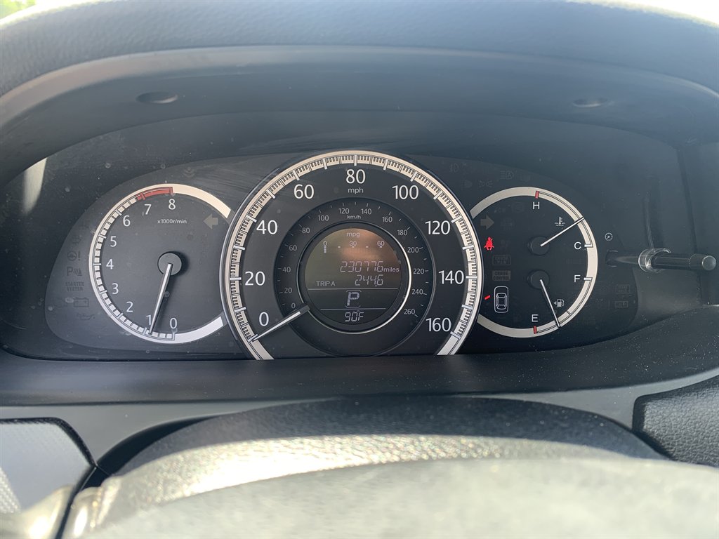 2013 Honda Accord LX - Photo 10