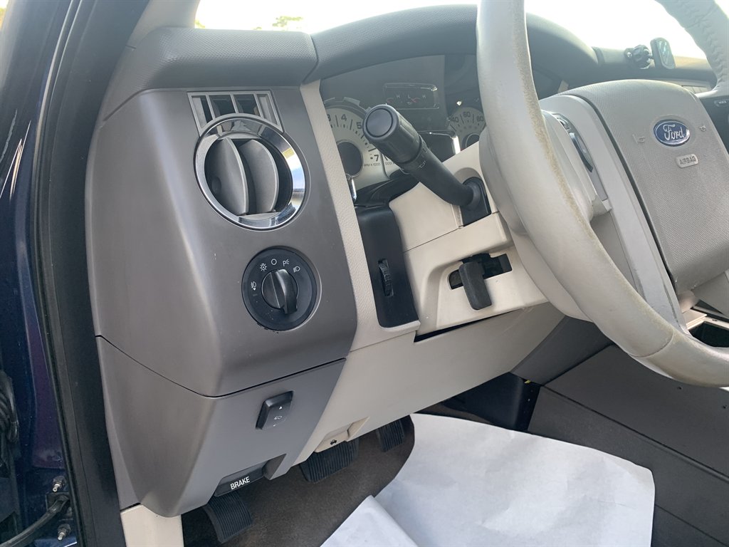 2013 Ford Expedition XLT - Photo 12
