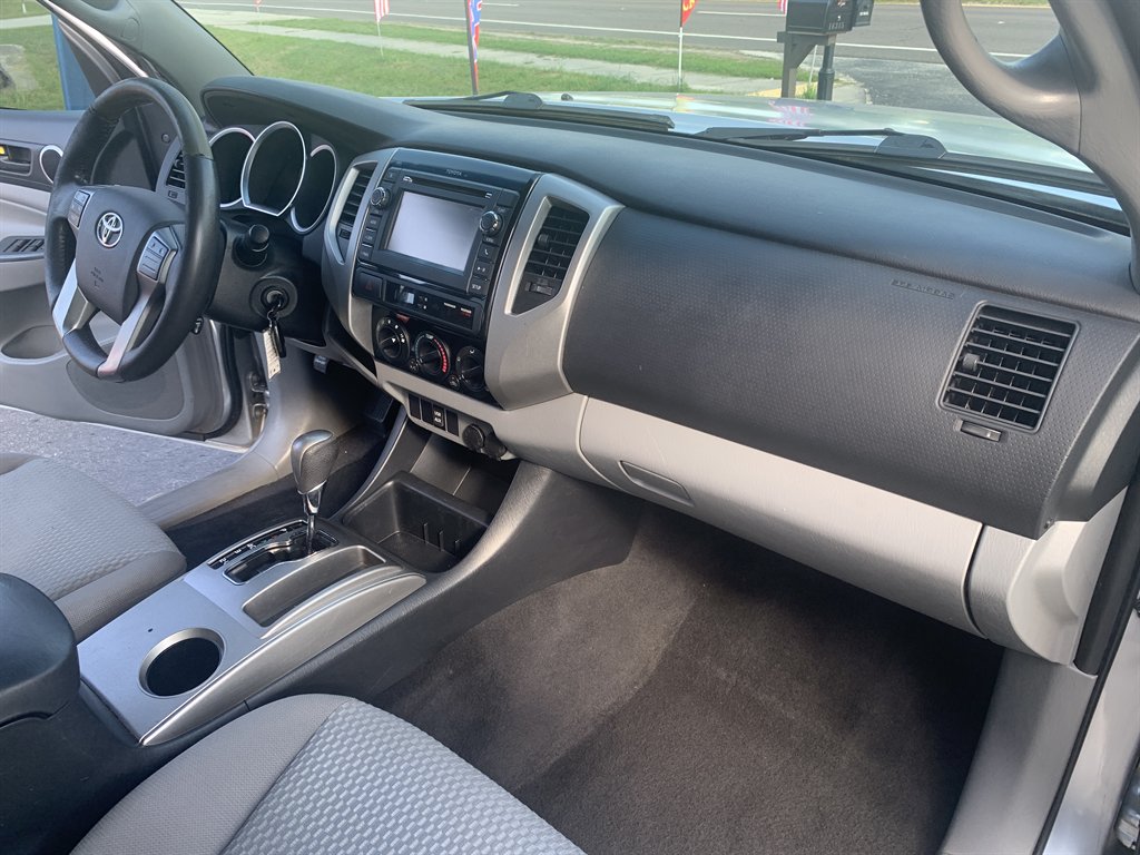 2013 Toyota Tacoma PreRunner - Photo 16