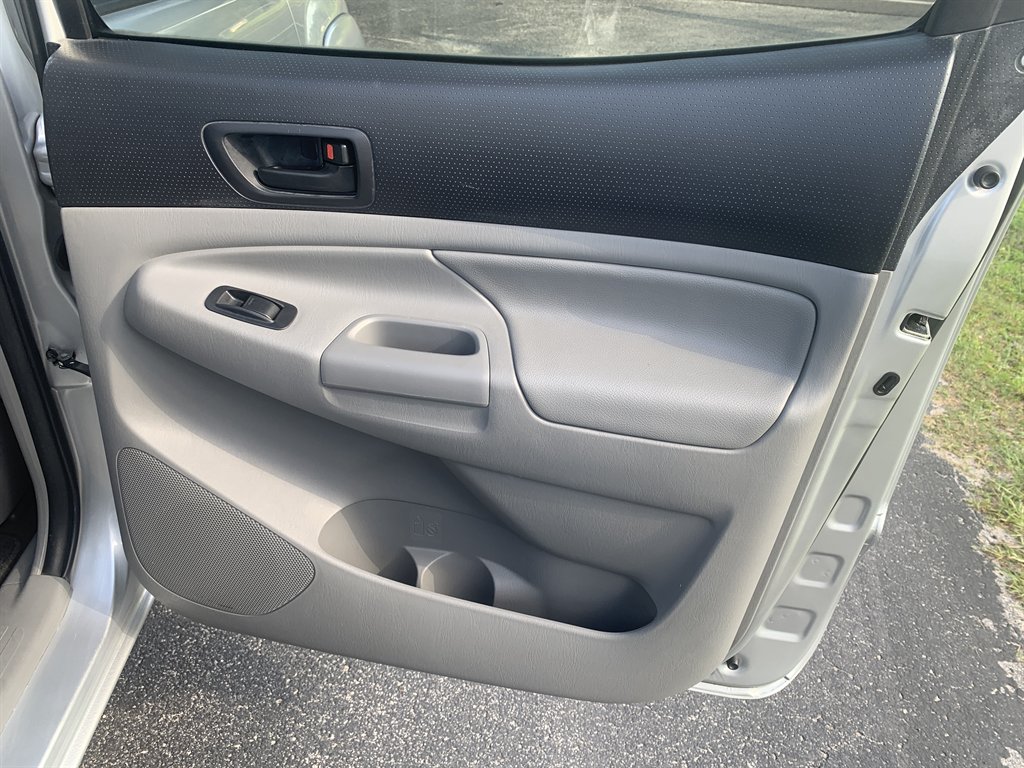 2013 Toyota Tacoma PreRunner - Photo 19