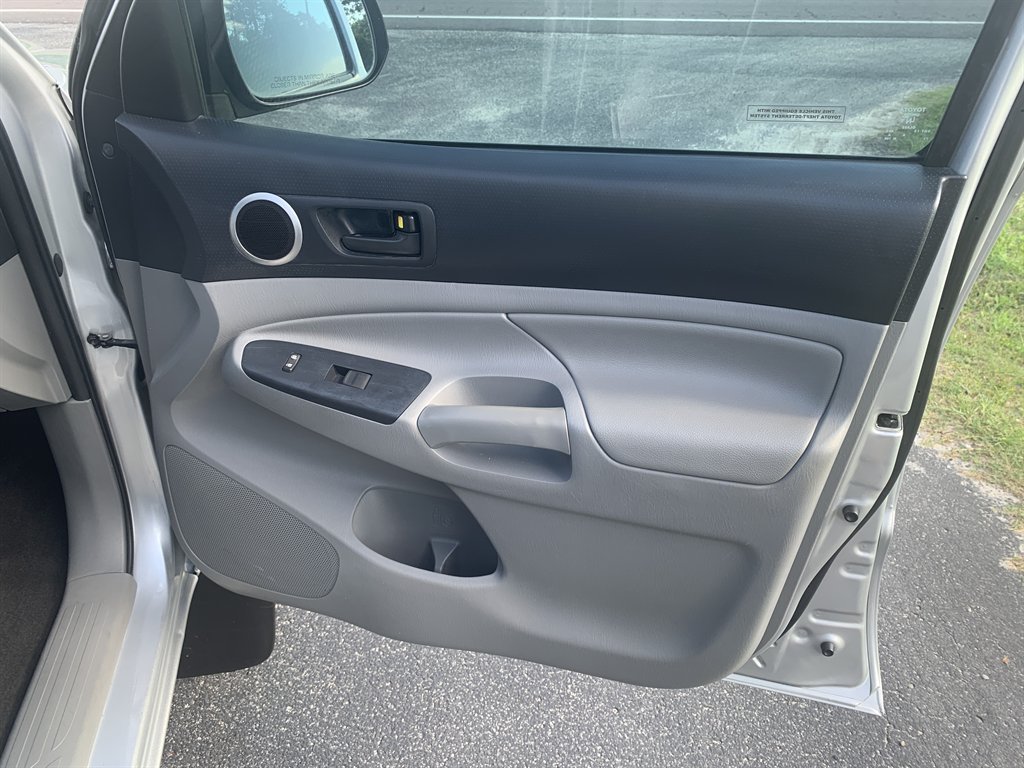 2013 Toyota Tacoma PreRunner - Photo 17
