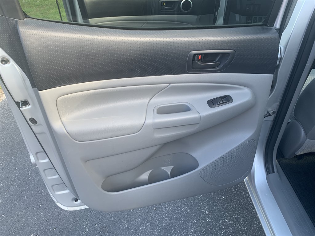 2013 Toyota Tacoma PreRunner - Photo 13