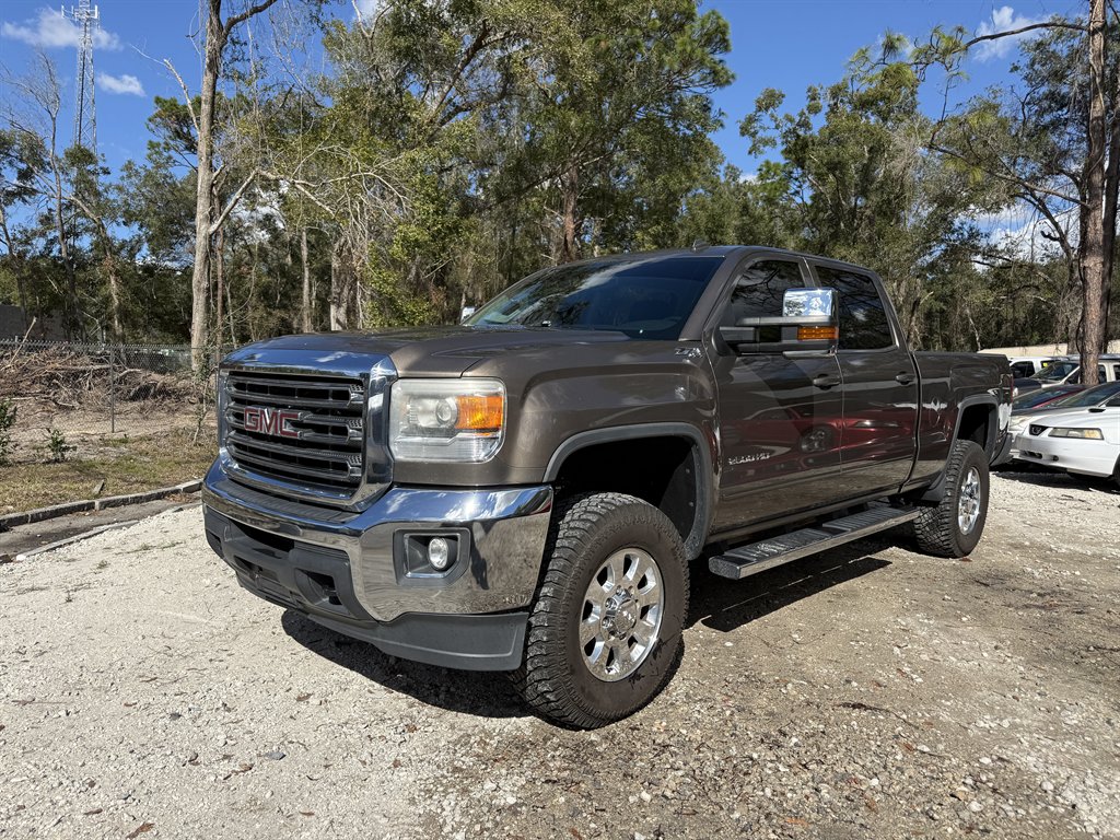 2015 GMC Sierra 2500HD SLE's photo