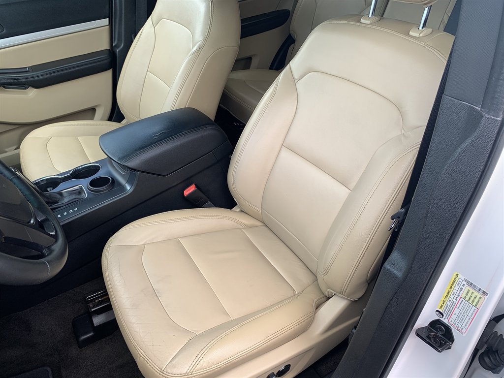 2016 Ford Explorer XLT - Photo 14