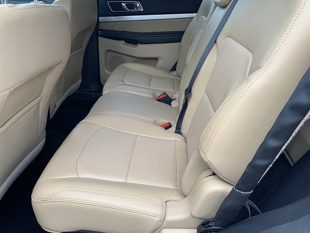 2016 Ford Explorer XLT - Photo 15