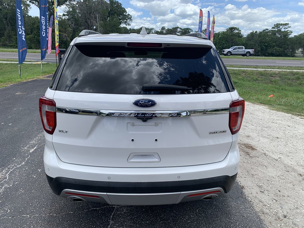 2016 Ford Explorer XLT - Photo 6