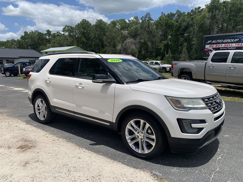 2016 Ford Explorer XLT FWD's photo