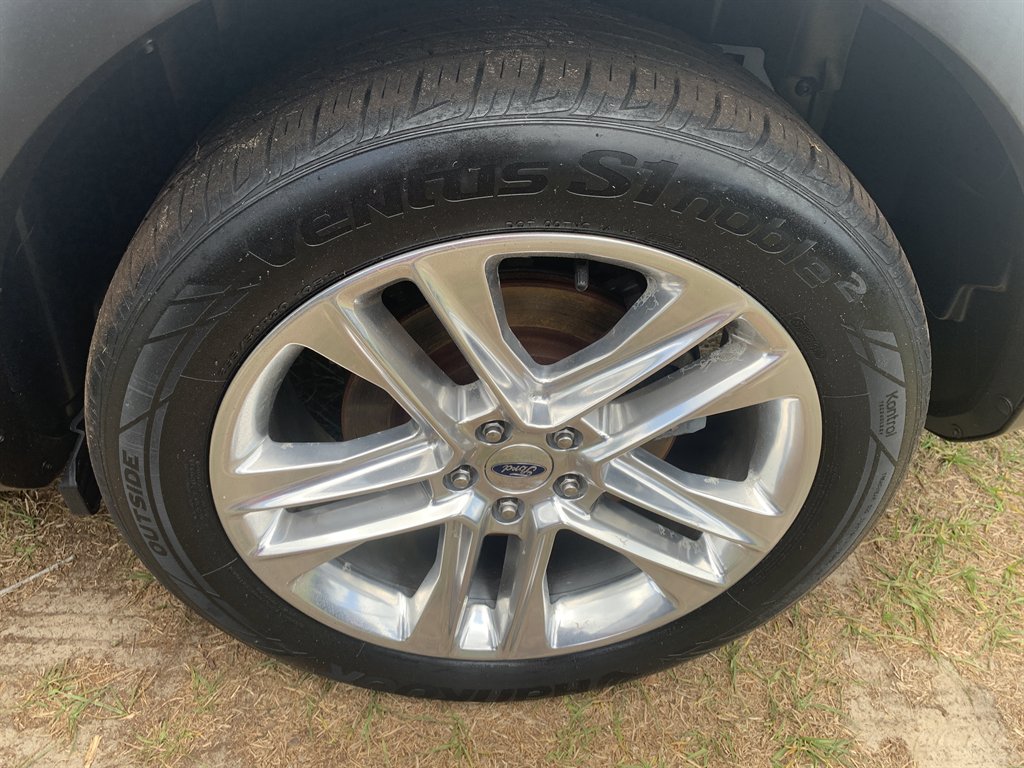 2016 Ford Explorer XLT - Photo 32