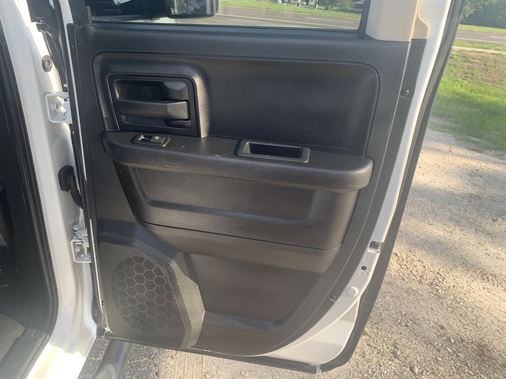 2016 RAM Ram 1500 Pickup Tradesman - Photo 19