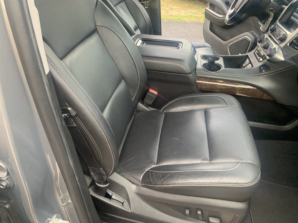 2019 Chevrolet Tahoe LT - Photo 18