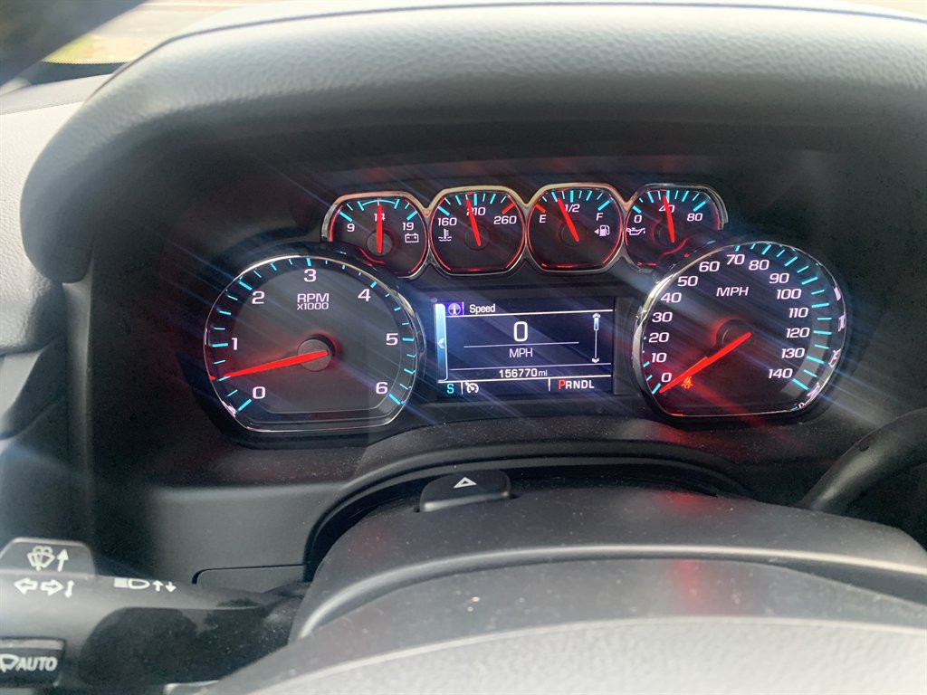 2019 Chevrolet Tahoe LT - Photo 25
