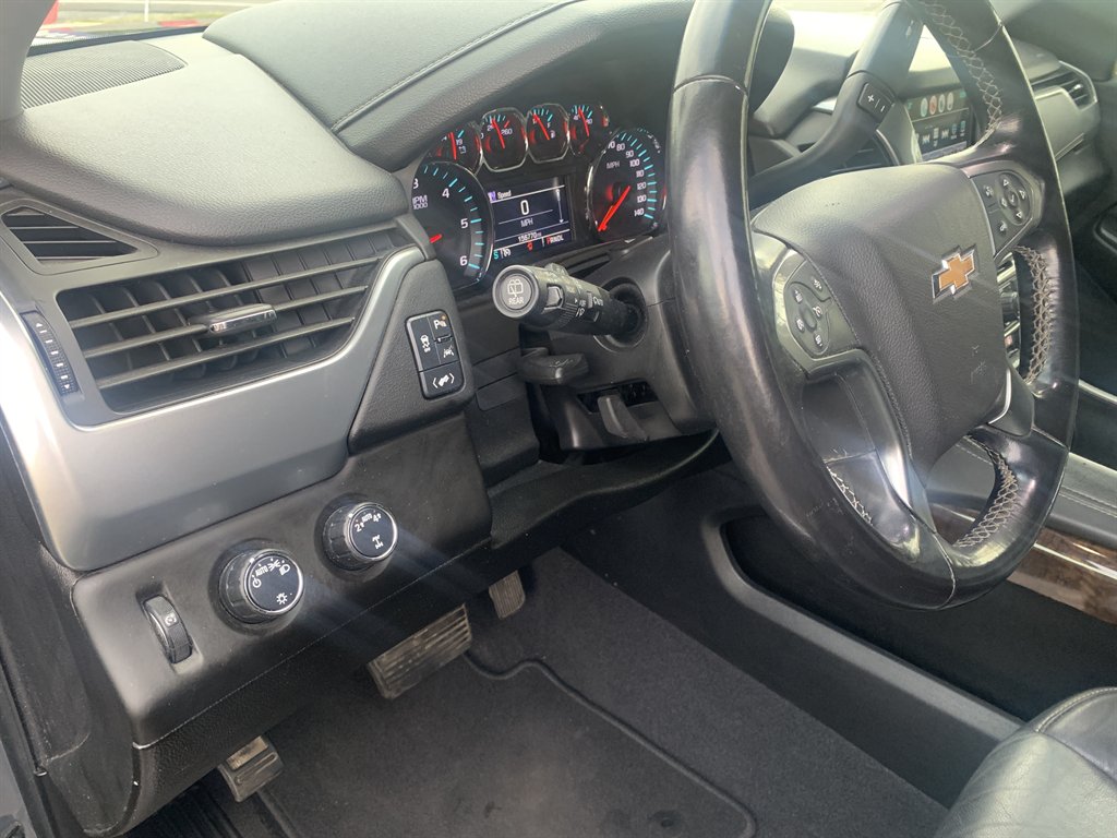 2019 Chevrolet Tahoe LT - Photo 10