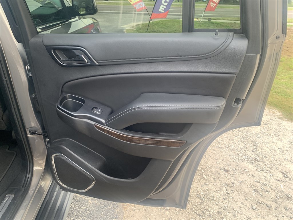 2019 Chevrolet Tahoe LT - Photo 17