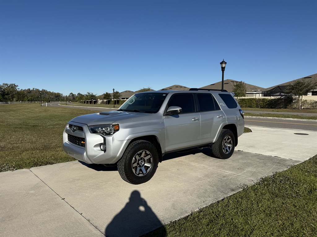 2019 Toyota 4Runner TRD Off-Road Premium's photo